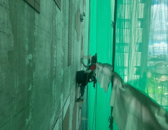 ４５二丁タイル　３万枚張替工事